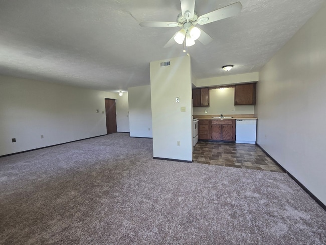 Foto del edificio - 1300 Virginia Ave