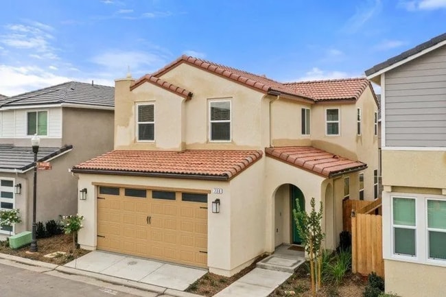 Foto del edificio - 736 N Bliss Ln