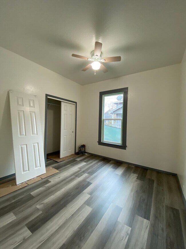 Foto del edificio - 1545 Pine St