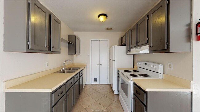 Foto del edificio - 1004 Verde Dr