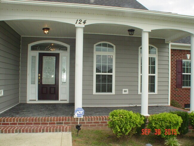 Foto del edificio - 124 Hurdle Ln