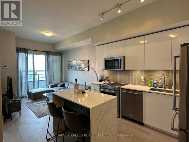 Building Photo - 30-4230 Shore Breeze Dr
