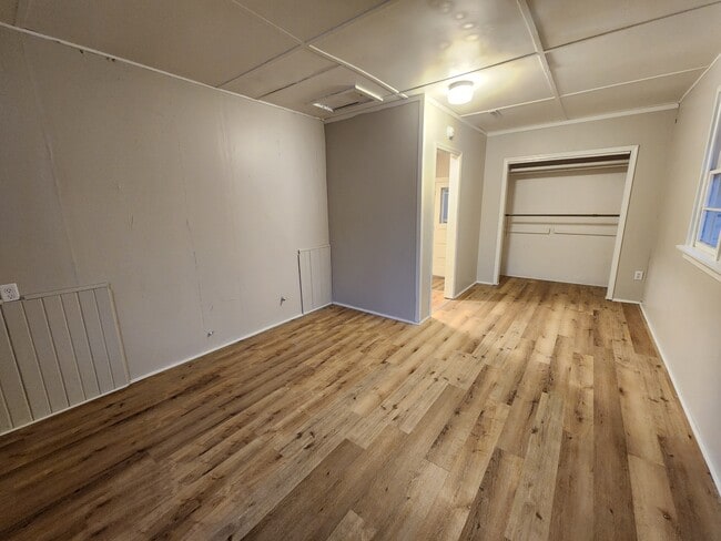 Foto del edificio - 120 W Forest Ave