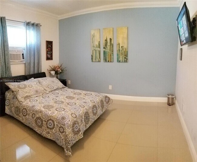 Foto del edificio - 4122 N Circle Dr