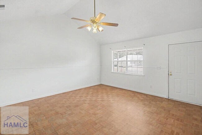 Foto del edificio - 342 Sheila Dr