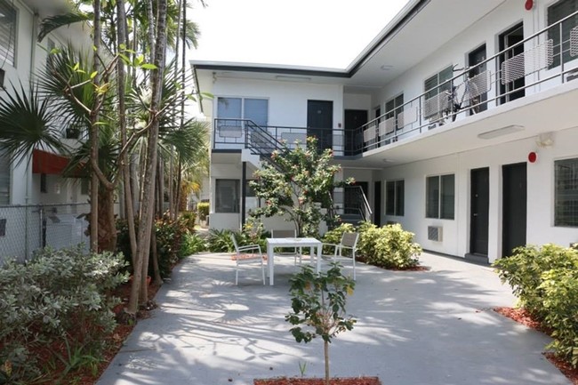 Building Photo - 8320 Harding Ave