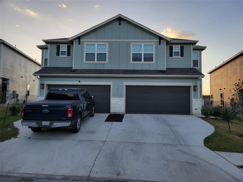 Foto principal - 7412 Sparkling Light Dr