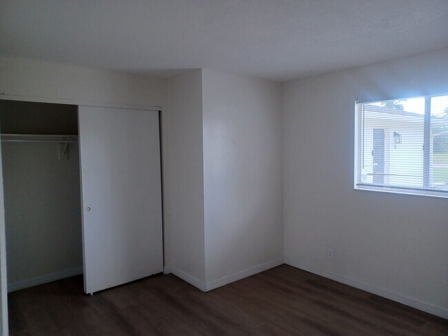 Foto del edificio - 937 SE 23rd Pl