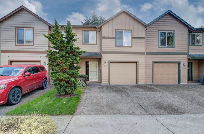 Charming 3 bd 2.5 ba Townhouse - Available Now! - Charming 3 bd 2.5 ba Townhouse - Available Now!