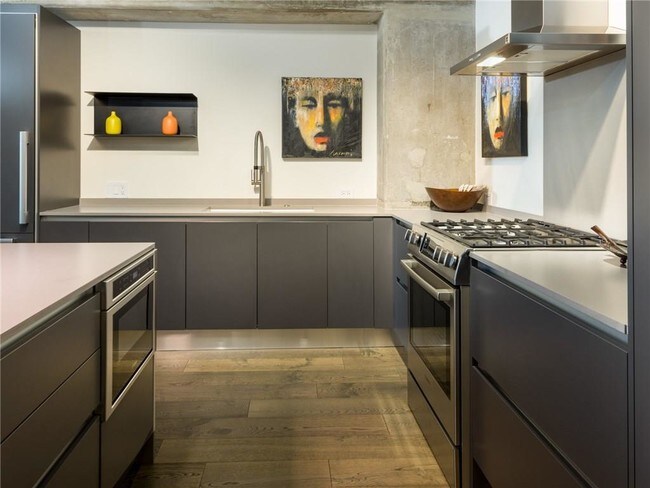 Foto del edificio - 1999 McKinney Ave