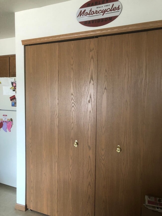 Building Photo - Parkside Village Apartment Homes in Mayvil...