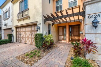 Building Photo - 8429 Cocoplum Sound Ln