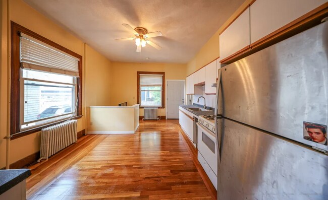 Foto del edificio - 22 Grand View Ave