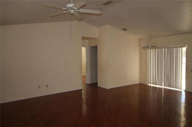 Foto del edificio - 4765 Cornsilk Terrace