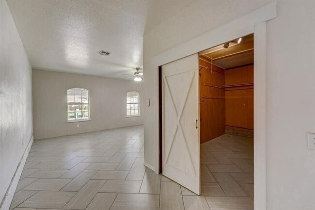Foto del edificio - 2600 SW 78th St