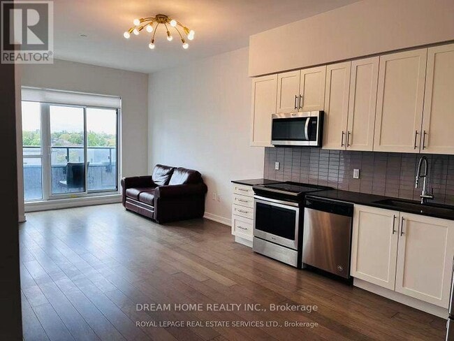 Building Photo - 4085 Parkside Village Dr