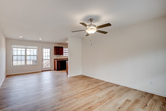 Photo - 816 S Old Sevierville Pike Apartment