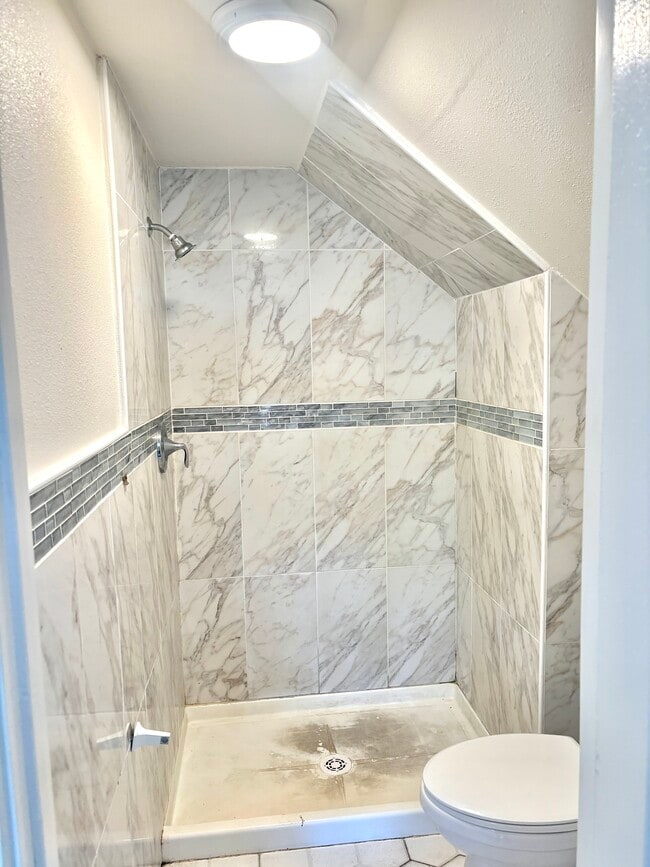 Foto del edificio - 4059 Brighton Ave