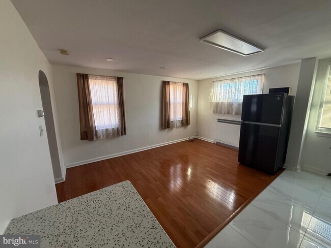 Foto del edificio - 363 Sherbrook Blvd