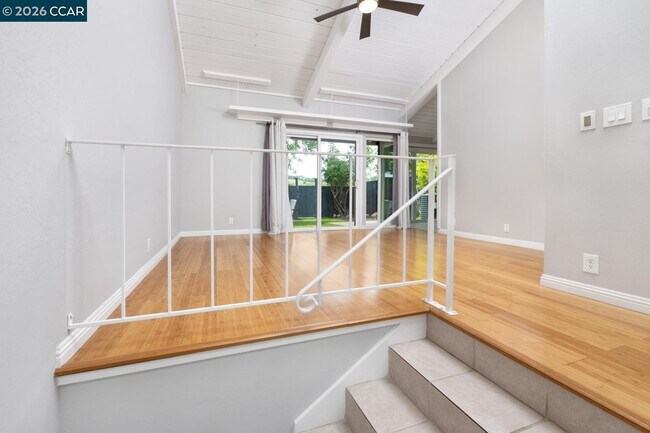 Foto del edificio - 238 Thistle Cir