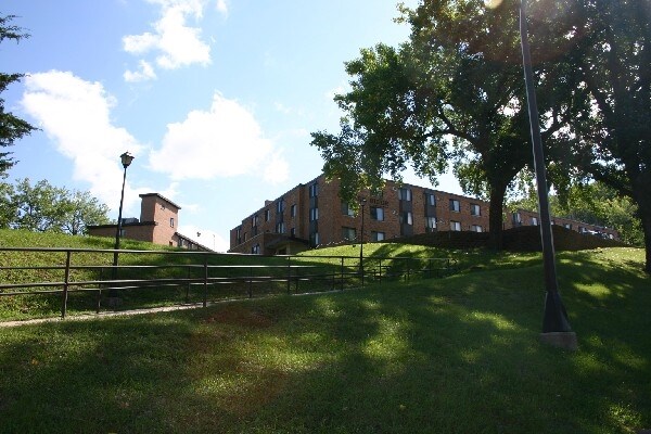 Primary Photo - Cherry Ridge Apartments