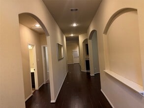 Building Photo - 24311 Piazza Dr