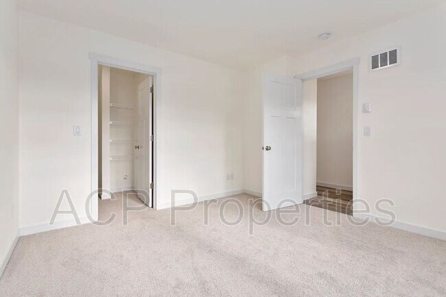 Foto del edificio - 2273 Currant St