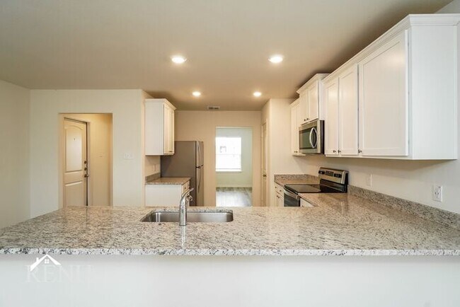 Building Photo - 2822 Citron Garden