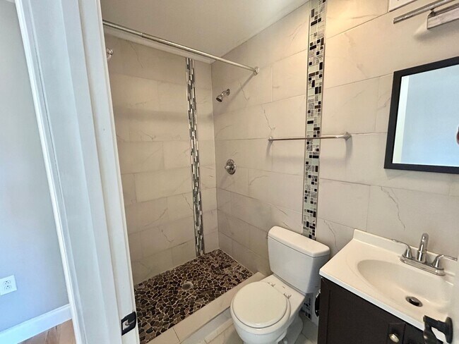 Foto del edificio - University City Luxury Living