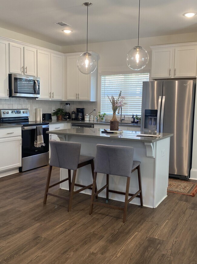 Foto del edificio - 110 Conrad Dr