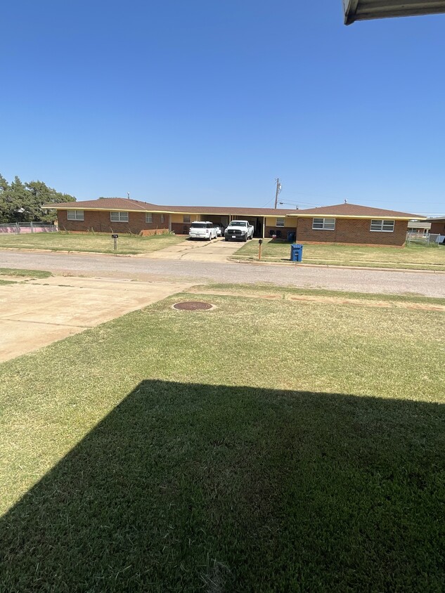 Building Photo - 416 Chickasaw Trail