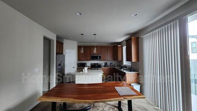 Foto del edificio - 340 Fox Ln