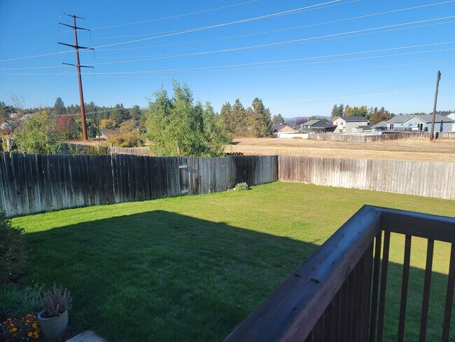 Foto del edificio - 3 Bedroom Home North End Of Northwood - Gr...