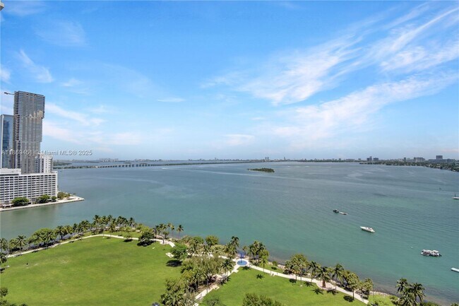 Foto del edificio - 1800 N Bayshore Dr