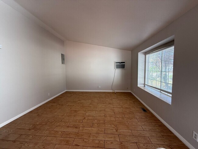 Building Photo - Great home in Sparks!