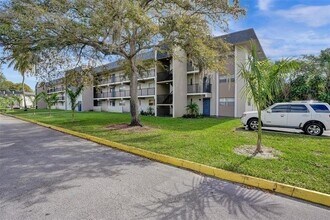 Building Photo - 8000 S Colony Cir