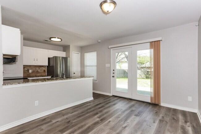Building Photo - 6401 Springfield Dr