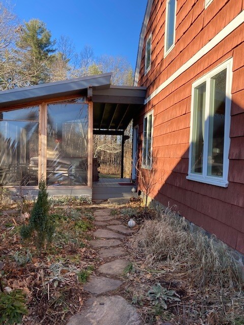 Primary Photo - 259 Wadleigh Falls Rd