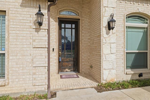 Building Photo - 2614 Fair Oaks Ave