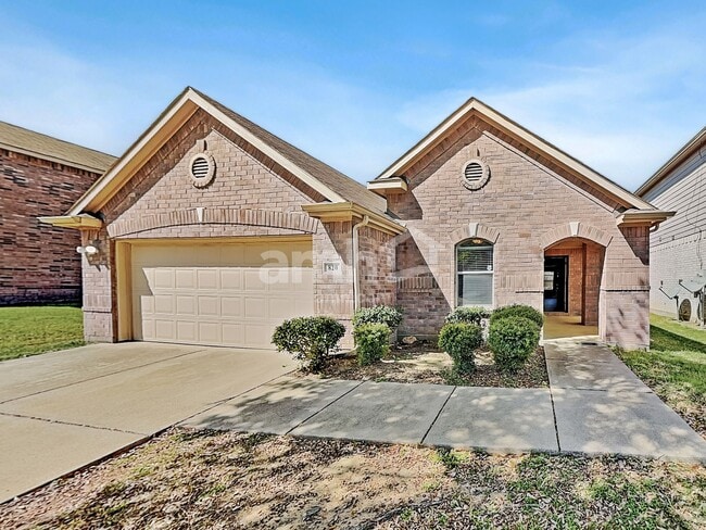 Building Photo - 820 Bee Creek Ln