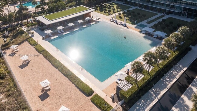 Building Photo - 350 Ocean Dr