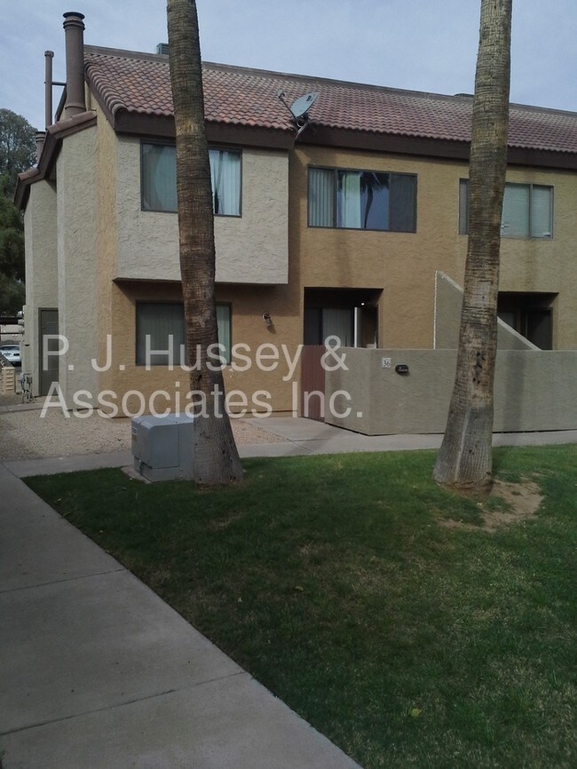Building Photo - 2121 S Pennington