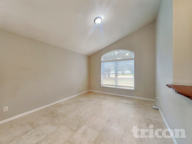 Foto del edificio - 528 Nevada Loop Rd