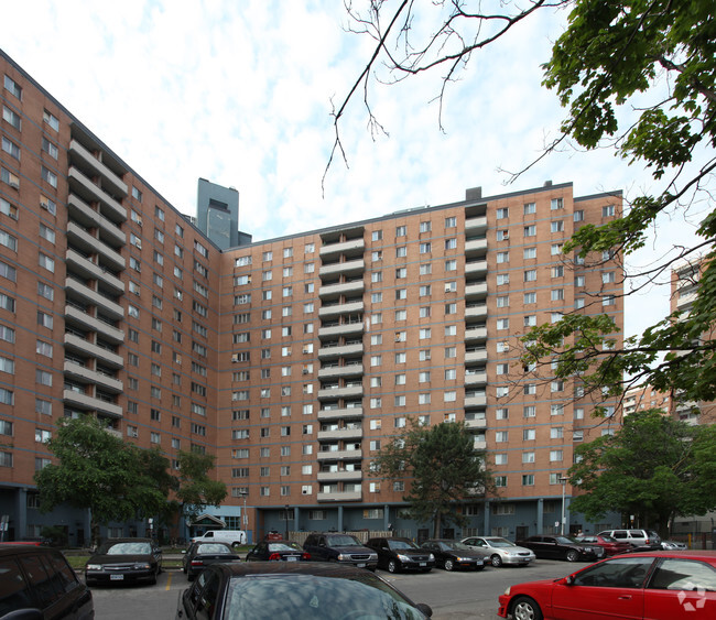 Building Photo - Moss Park Apartments