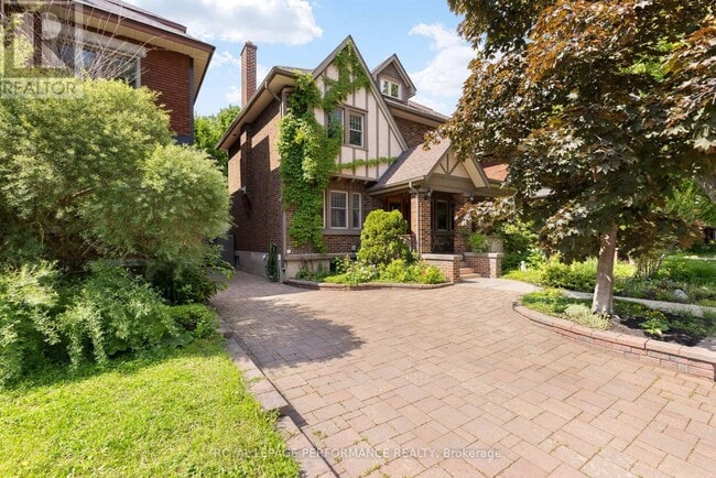 Photo du bâtiment - 345 THIRD AVENUE