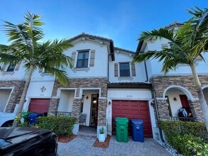 Building Photo - 25320 SW 115 Ct