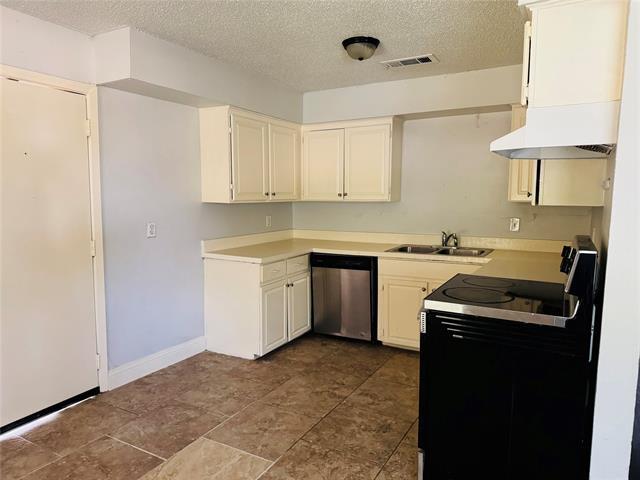 Foto del edificio - 3016 Tudor Ln
