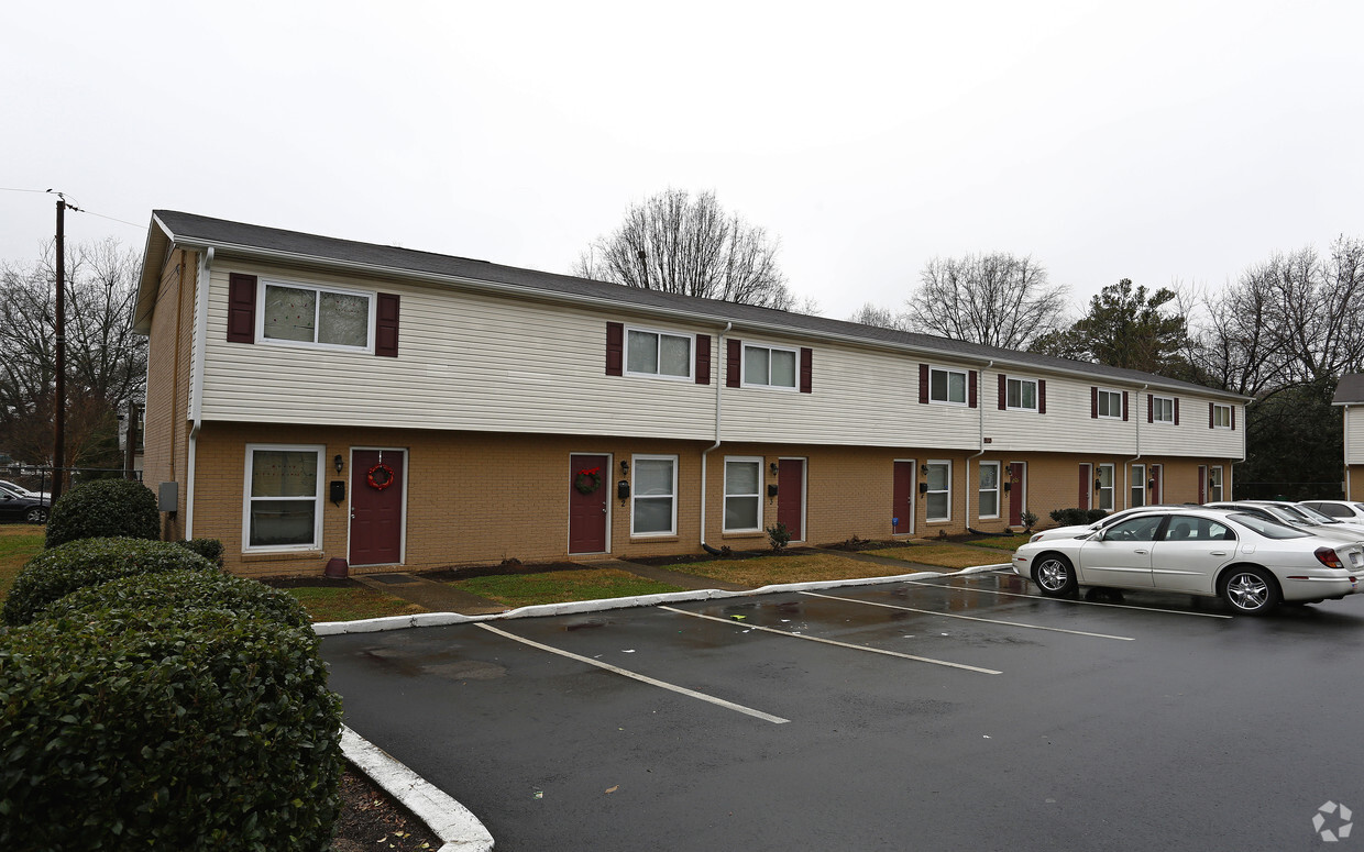 Primary Photo - Rowan Street Apartments