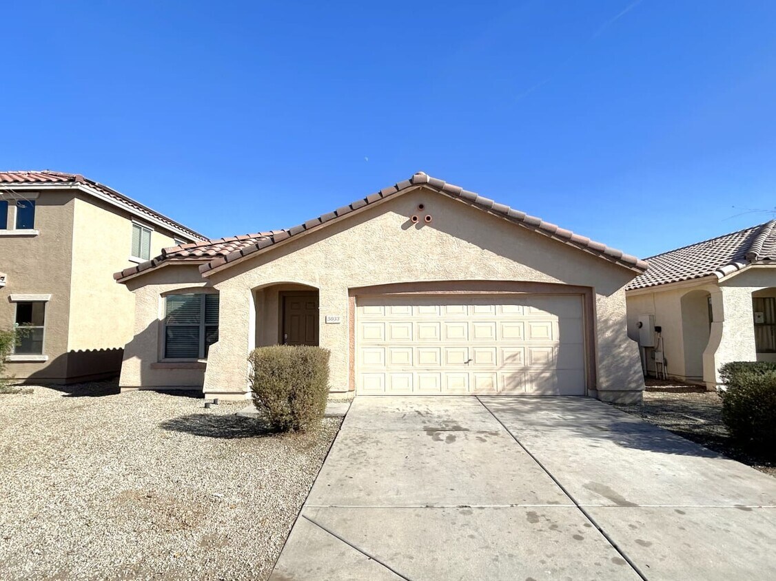 Primary Photo - 5033 S 24th Ave