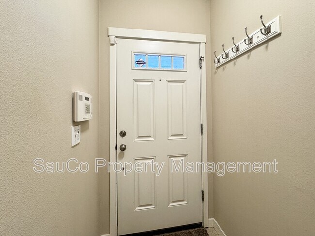 Building Photo - 10438 SW Akilean Terrace